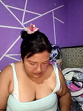 Snapshot of natt-bigass chatting on June 15, 2026, 12:55 am natt-bigass online show from June 15, 2026, 12:55 am