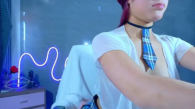 Snapshot of Naaomi_cute chatting on January 17, 2026, 6:00 pm Naaomi cute online show from January 17, 2026, 6:00 pm