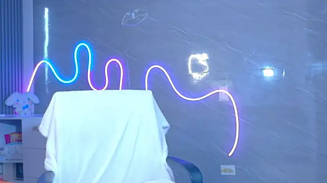 Naaomi cute online show from March 23, 2026, 12:27 pm