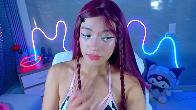 Snapshot of Naaomi_cute chatting on January 9, 2026, 8:16 pm Naaomi cute online show from January 9, 2026, 8:16 pm