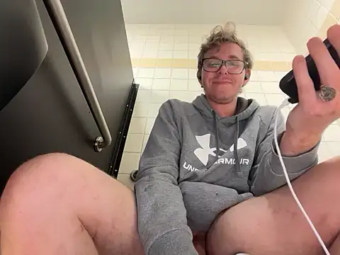 Snapshot of eddieeeeee1232 chatting on November 13, 2025, 7:29 pm eddieeeeee1232 online show from November 13, 2025, 7:29 pm