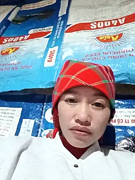 -Paige- online show from November 29, 2025, 10:54 pm