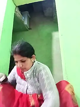 Karishma cute online show from January 12, 2026, 2:51 am