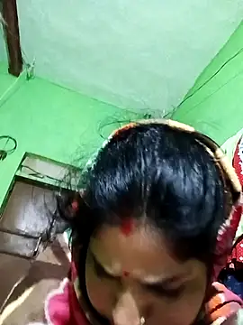 Karishma cute online show from November 26, 2025, 12:10 am