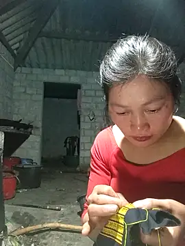 siusiu-00 online show from October 22, 2025, 1:32 pm