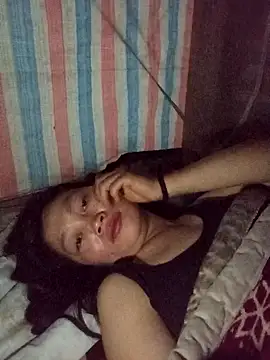 siusiu-00 online show from October 23, 2025, 9:57 pm