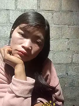 siusiu-00 online show from February 9, 2026, 12:03 pm