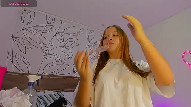 merida 06 online show from November 16, 2025, 7:51 pm