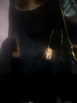 Snapshot of Poonam_medam chatting on November 29, 2025, 2:39 pm Poonam medam online show from November 29, 2025, 2:39 pm