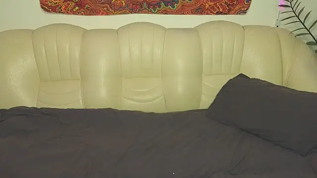 Snapshot of ViolaHight chatting on November 9, 2025, 12:36 am ViolaHight online show from November 9, 2025, 12:36 am