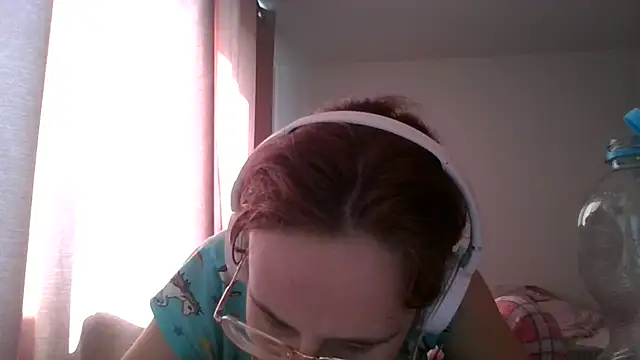 Snapshot of LuckySLove chatting on July 13, 2026, 2:27 pm LuckySLove online show from July 13, 2026, 2:27 pm