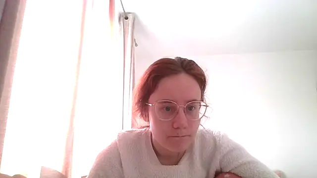 Snapshot of LuckySLove chatting on May 15, 2026, 3:21 pm LuckySLove online show from May 15, 2026, 3:21 pm
