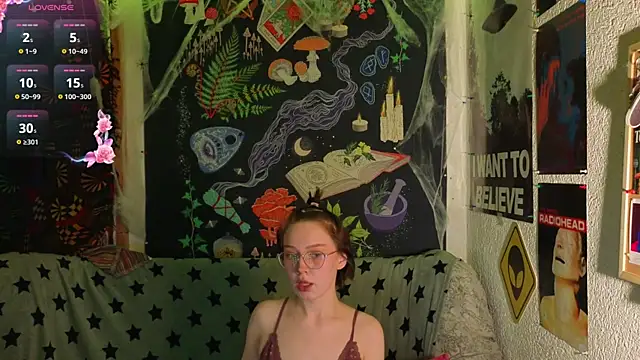 ReincarnatedAngel online show from November 27, 2025, 8:53 pm