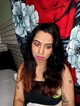 Snapshot of Darling_Annie chatting on November 4, 2025, 7:28 pm Darling Annie online show from November 4, 2025, 7:28 pm