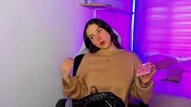 Snapshot of Emily_Lindey chatting on November 25, 2025, 11:32 am Emily Lindey online show from November 25, 2025, 11:32 am