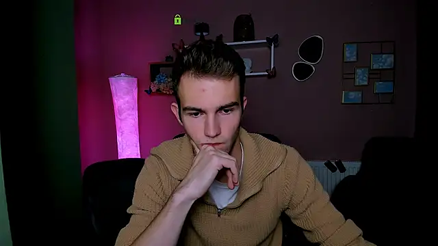 Snapshot of astren_villo chatting on November 21, 2025, 8:41 pm astren villo online show from November 21, 2025, 8:41 pm