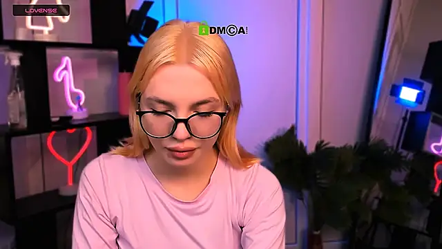 Snapshot of sendi_cais chatting on December 17, 2025, 12:32 pm sendi cais online show from December 17, 2025, 12:32 pm