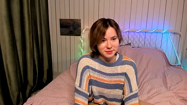 Snapshot of AlisiaEthen chatting on December 4, 2025, 8:41 pm AlisiaEthen online show from December 4, 2025, 8:41 pm