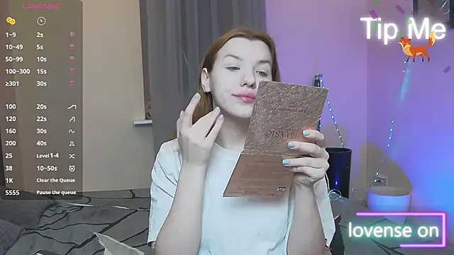 Snapshot of MeganNewCat chatting on January 12, 2026, 8:36 pm MeganNewCat online show from January 12, 2026, 8:36 pm