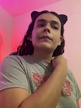 Snapshot of La-Gatiita-trans chatting on January 17, 2026, 11:52 pm La-Gatiita-trans online show from January 17, 2026, 11:52 pm