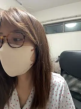 Snapshot of ichika_2_ chatting on July 11, 2026, 2:06 pm ichika 2 online show from July 11, 2026, 2:06 pm