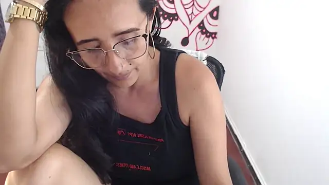 Lucyy Naugthy online show from March 29, 2026, 7:59 pm