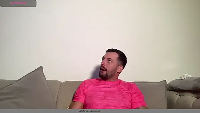 Snapshot of Winginglifetl chatting on June 22, 2026, 10:18 pm Winginglifetl online show from June 22, 2026, 10:18 pm