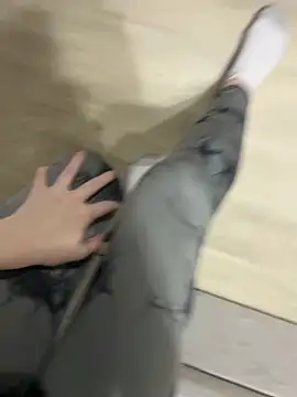 Snapshot of JuicyGamess chatting on November 11, 2025, 3:40 pm JuicyGamess online show from November 11, 2025, 3:40 pm