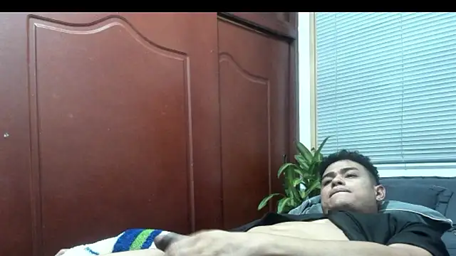 rexforctz online show from December 1, 2025, 8:04 am