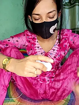 Snapshot of Night_Queen3 chatting on November 28, 2025, 4:40 pm Night Queen3 online show from November 28, 2025, 4:40 pm