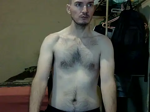 RonnieMetal online show from November 13, 2025, 3:43 am