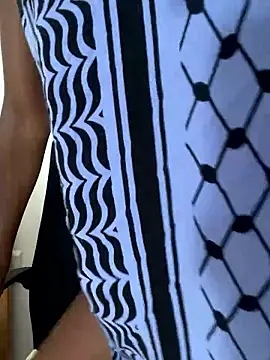 NyahHeat online show from January 8, 2026, 12:33 pm