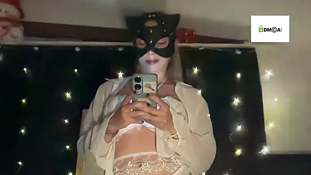 Snapshot of _Nefertiti chatting on June 27, 2026, 6:14 pm Nefertiti online show from June 27, 2026, 6:14 pm