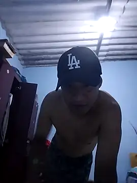 Snapshot of RennySem chatting on October 14, 2025, 12:00 am RennySem online show from October 14, 2025, 12:00 am