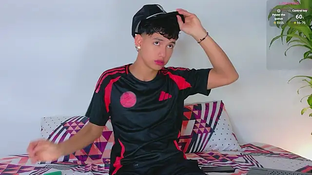 Axel Cody  online show from June 4, 2026, 1:38 pm