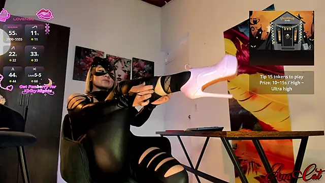 Snapshot of ana_cat chatting on October 31, 2025, 2:46 pm ana cat online show from October 31, 2025, 2:46 pm