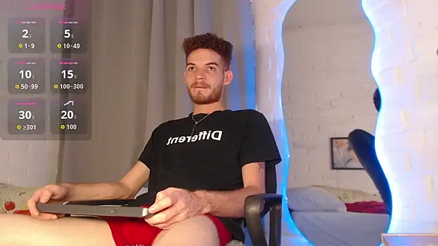 MATEO HUNTER online show from April 16, 2026, 11:51 pm