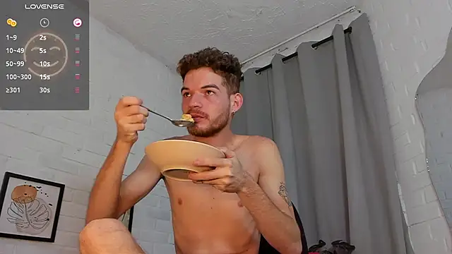 Snapshot of MATEO_HUNTER chatting on November 16, 2025, 7:02 am MATEO HUNTER online show from November 16, 2025, 7:02 am