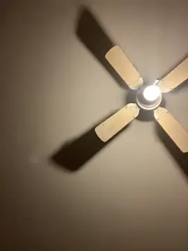 CarmeloA online show from November 19, 2025, 5:02 pm