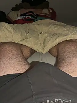 Snapshot of creamydeluxe chatting on November 18, 2025, 10:34 pm creamydeluxe online show from November 18, 2025, 10:34 pm