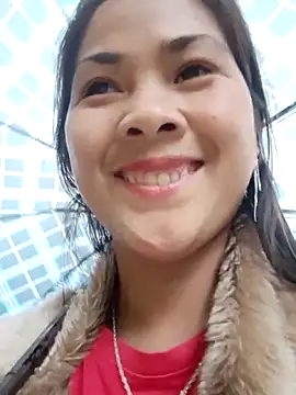 Snapshot of Lyssa-a chatting on November 18, 2025, 8:28 am Lyssa-a online show from November 18, 2025, 8:28 am