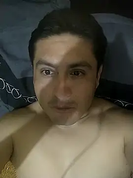 Snapshot of checheludo23 chatting on October 14, 2025, 5:30 am checheludo23 online show from October 14, 2025, 5:30 am