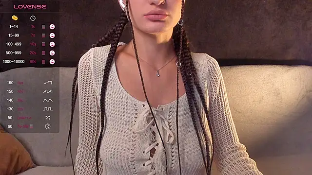 Snapshot of VickiRoom chatting on February 1, 2025, 8:47 pm VickiRoom online show from February 1, 2025, 8:47 pm