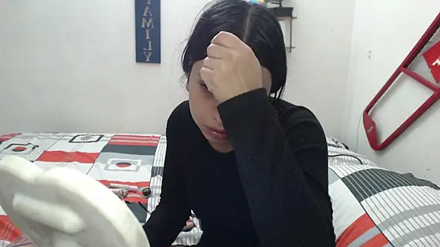 Snapshot of Lya_Hall_ chatting on February 19, 2026, 8:28 pm Lya Hall online show from February 19, 2026, 8:28 pm