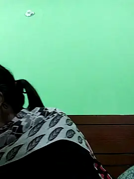 Snapshot of Jaya-Ray chatting on January 8, 2026, 2:06 am Jaya-Ray online show from January 8, 2026, 2:06 am