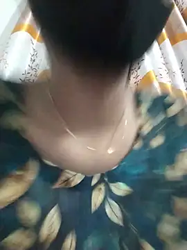 Snapshot of Jaya-Ray chatting on July 13, 2026, 9:41 am Jaya-Ray online show from July 13, 2026, 9:41 am