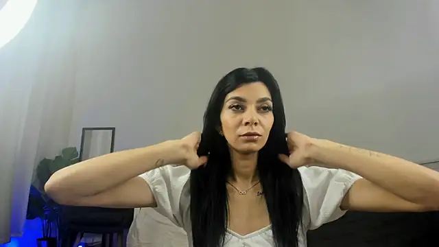 ReneeVoss online show from March 25, 2026, 5:07 am