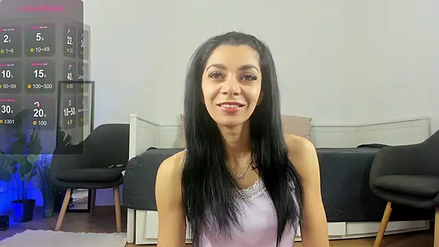 Snapshot of ReneeVoss chatting on February 16, 2026, 3:38 am ReneeVoss online show from February 16, 2026, 3:38 am