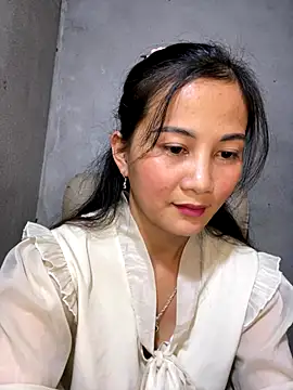 Miss-World00 online show from December 19, 2025, 1:35 pm