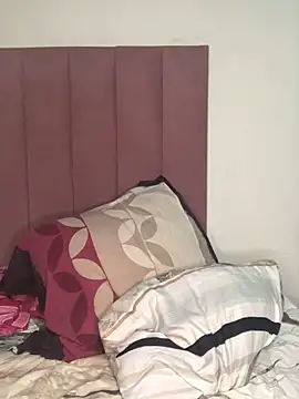 Bubbles156 online show from March 29, 2026, 6:31 pm